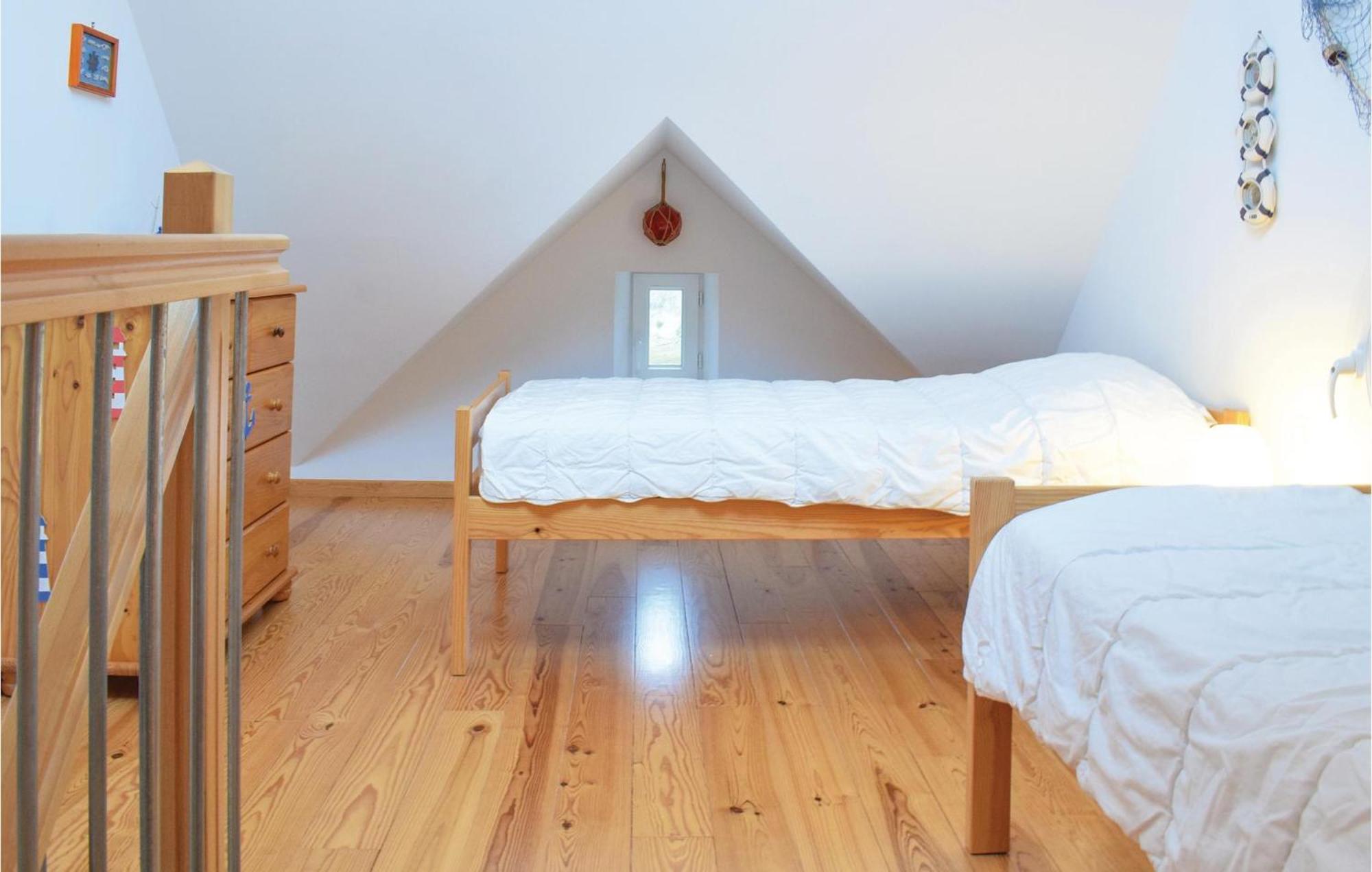 2 Bedroom Amazing Apartment In Ponts Bagian luar foto