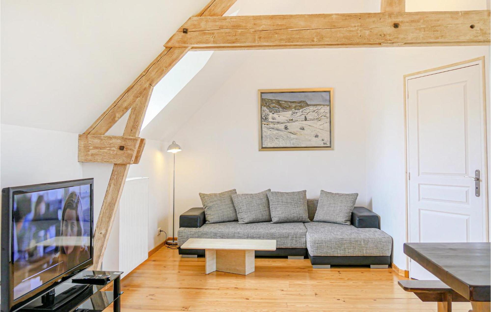 2 Bedroom Amazing Apartment In Ponts Bagian luar foto